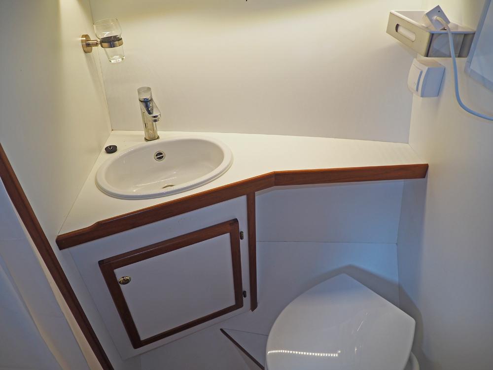 Cabin en avant, H&eacute;bergements